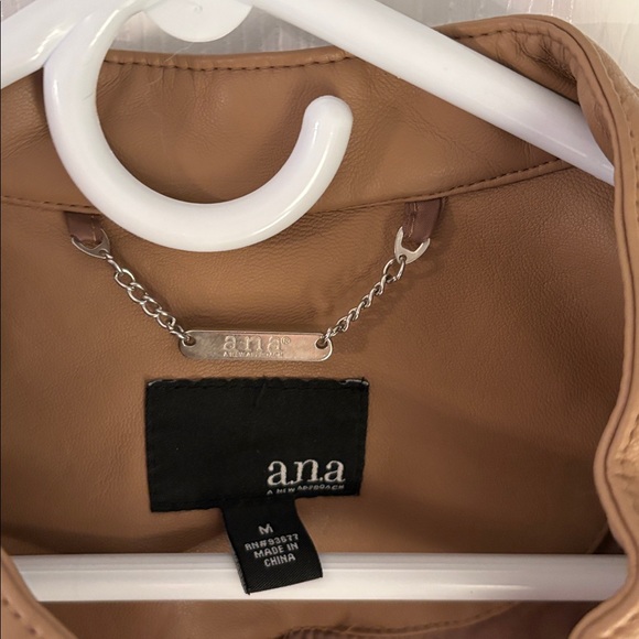NWT a.n.a Camel Vegan Leather Moto Jacket M - Picture 5 of 8